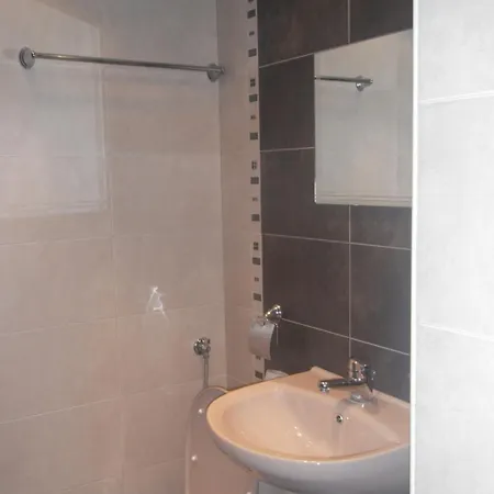 Pensiune и анхиало *