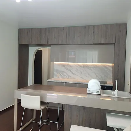 Pensiune и анхиало