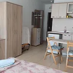 Affittacamere и анхиало *