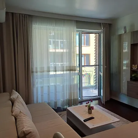 게스트하우스 и анхиало *