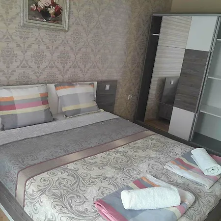 Vendégház и анхиало