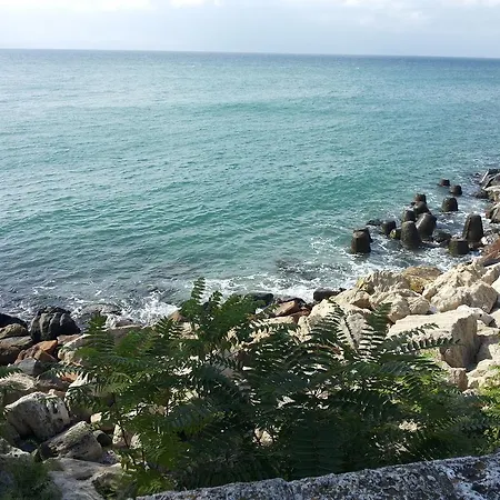 게스트하우스 и анхиало