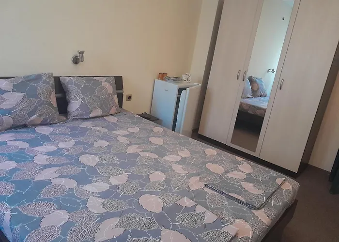 Vendégház и анхиало *