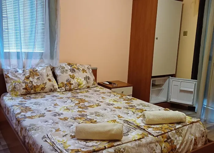 Vendégház и анхиало *