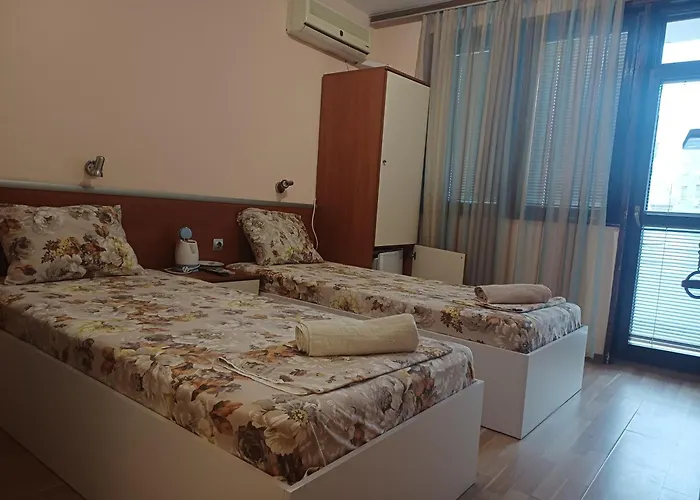 и анхиало Vendégház *