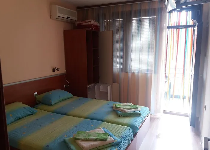 Vendégház и анхиало *